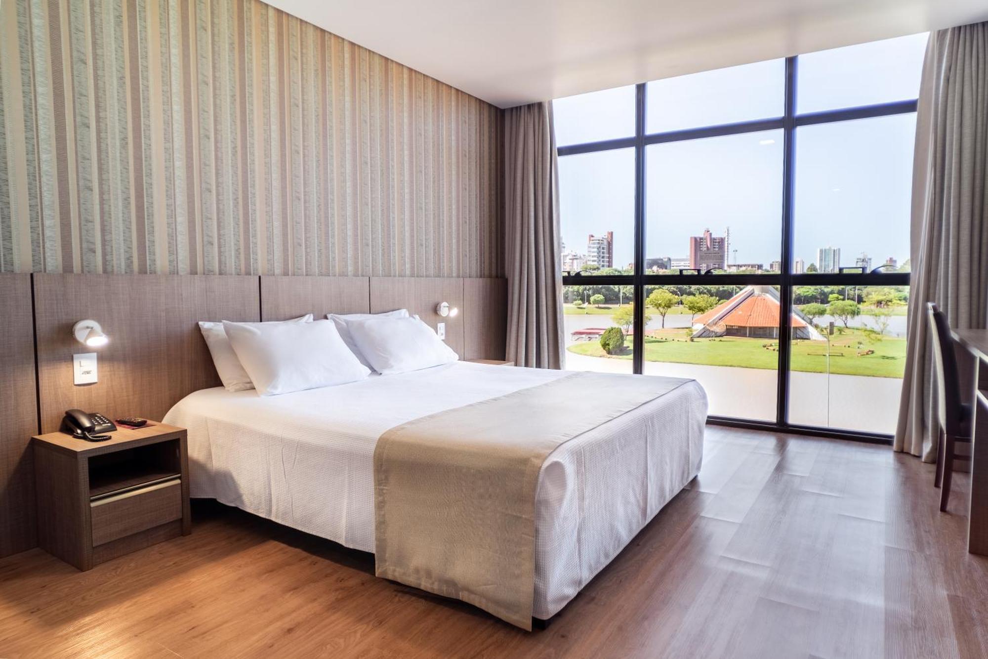 Bello Hotel Толедо Экстерьер фото