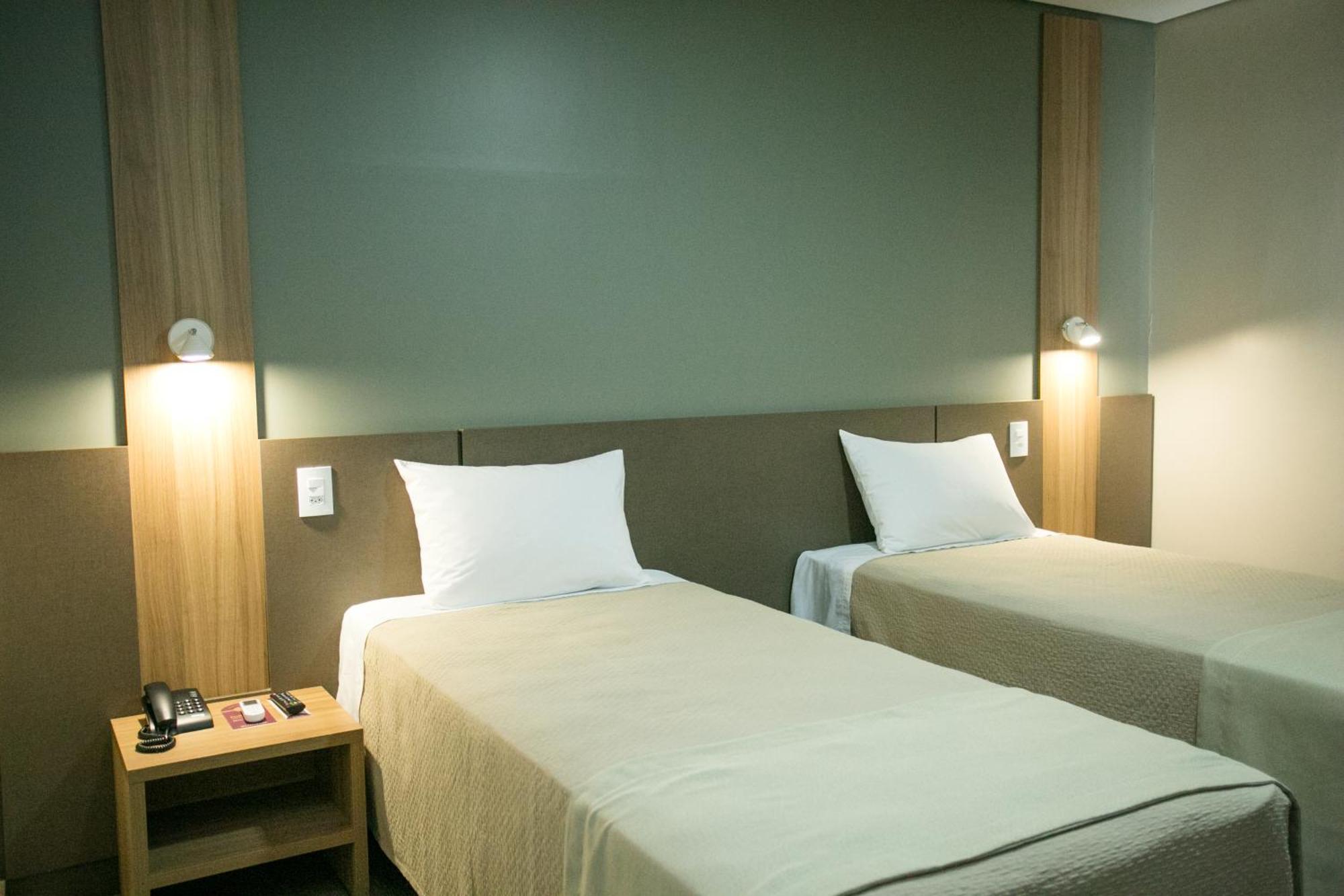 Bello Hotel Толедо Экстерьер фото