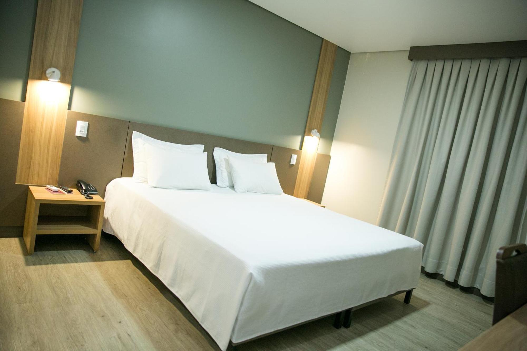 Bello Hotel Толедо Экстерьер фото
