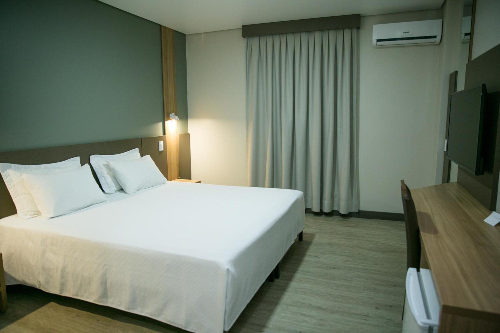 Bello Hotel Толедо Экстерьер фото